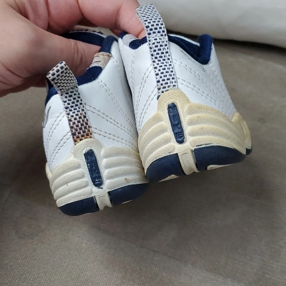 Nike Flight 2001 vintage baby sneakers 010507